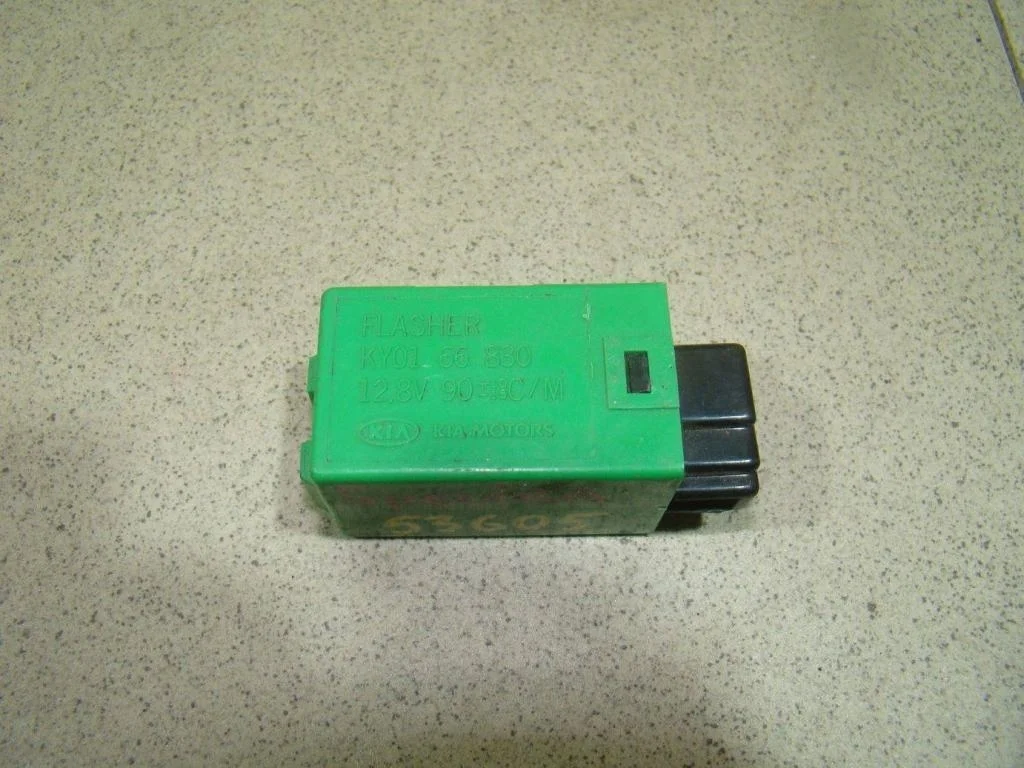 Реле поворотов Kia Spectra SD