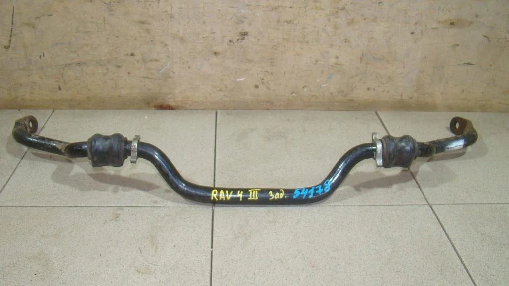 Стабилизатор задний Toyota RAV4 (A30)