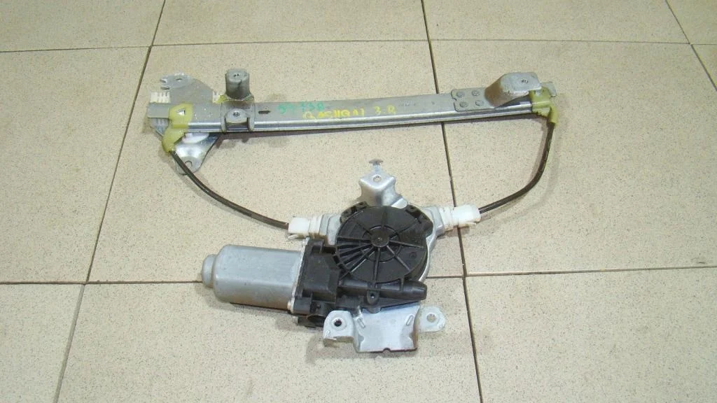 Стеклоподъемник электр. задний правый Nissan Qashqai (J10)