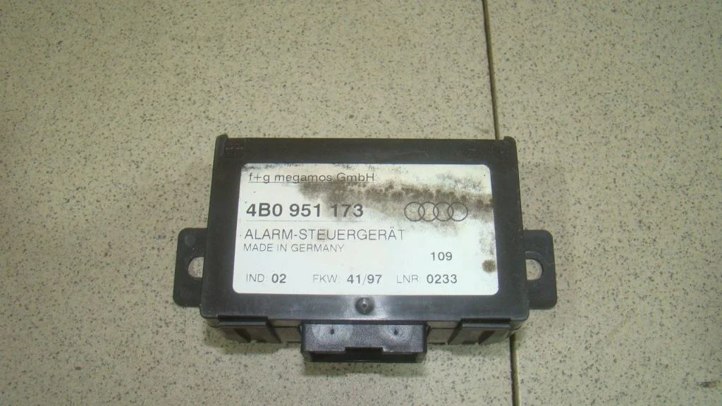 Блок электронный Audi A6 C5