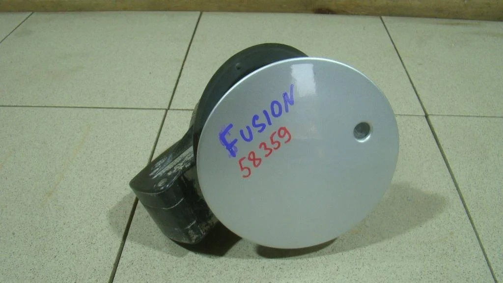 Лючок бензобака Ford Fusion