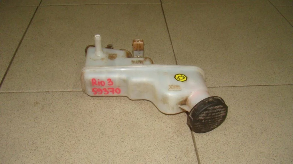 Бачок главного тормозного цилиндра Kia RIO 3 UB, QB