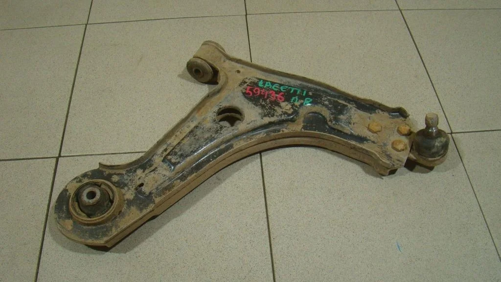 Рычаг передний правый Chevrolet Lacetti J200