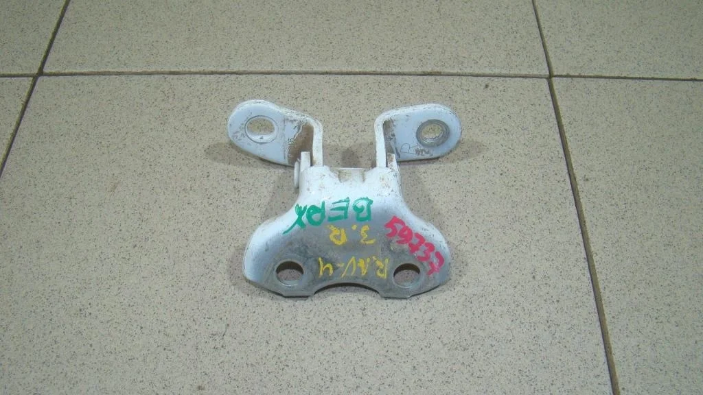 Петля двери задней правой верхняя Toyota RAV4 A40