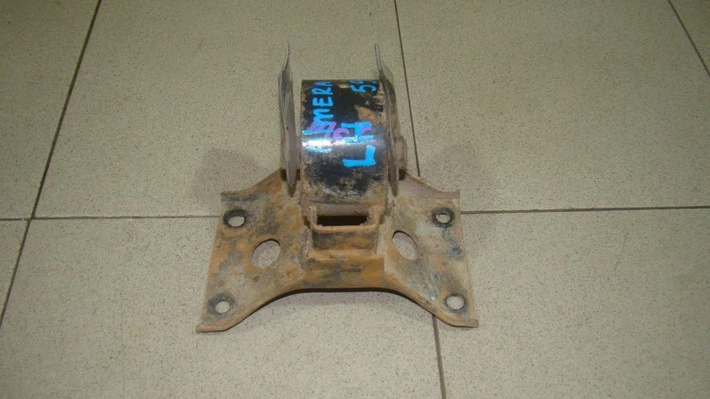 Опора кпп левая Nissan Almera 2000 N16