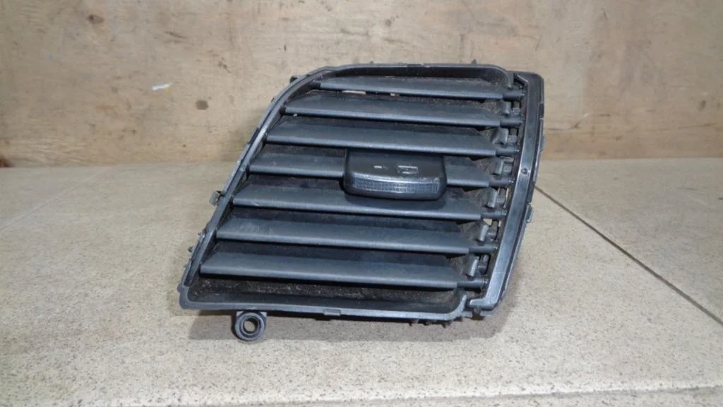 Дефлектор воздушный Hyundai Solaris 1 RB