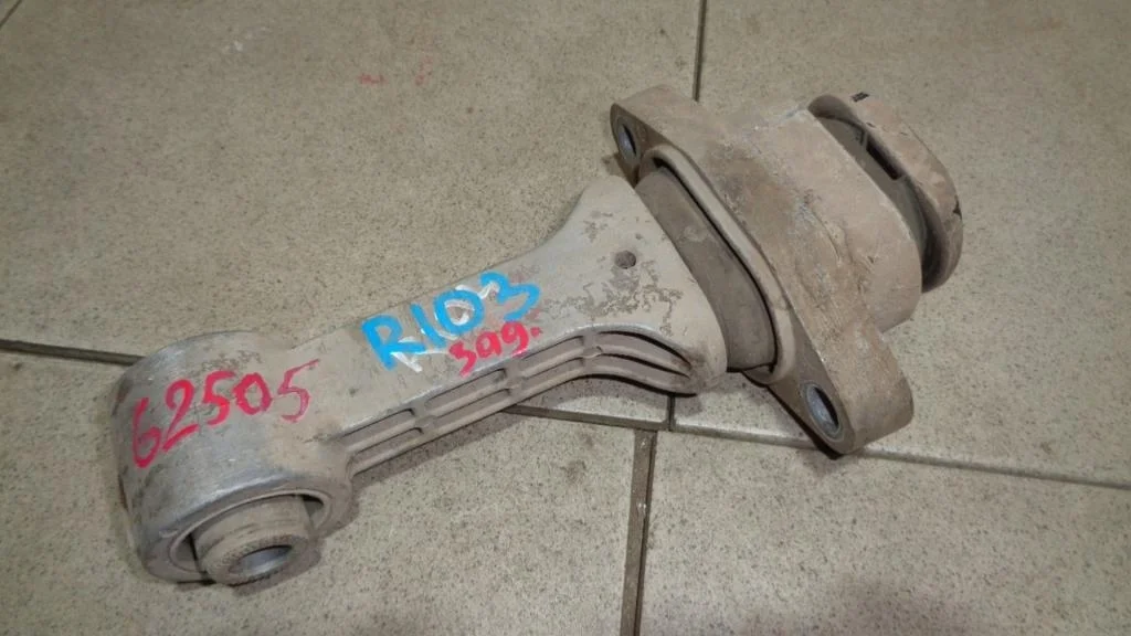 Опора двигателя задняя Kia RIO 3 UB, QB