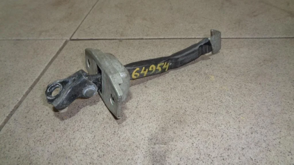 Ограничитель двери Toyota RAV4 A30