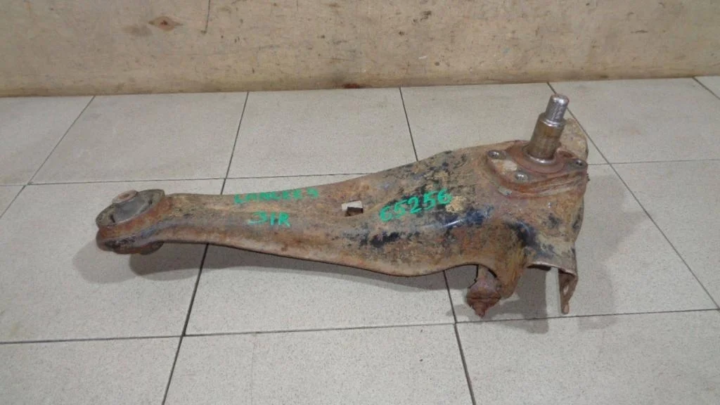 Рычаг задний продольный правый Mitsubishi Lancer 9 (CS)
