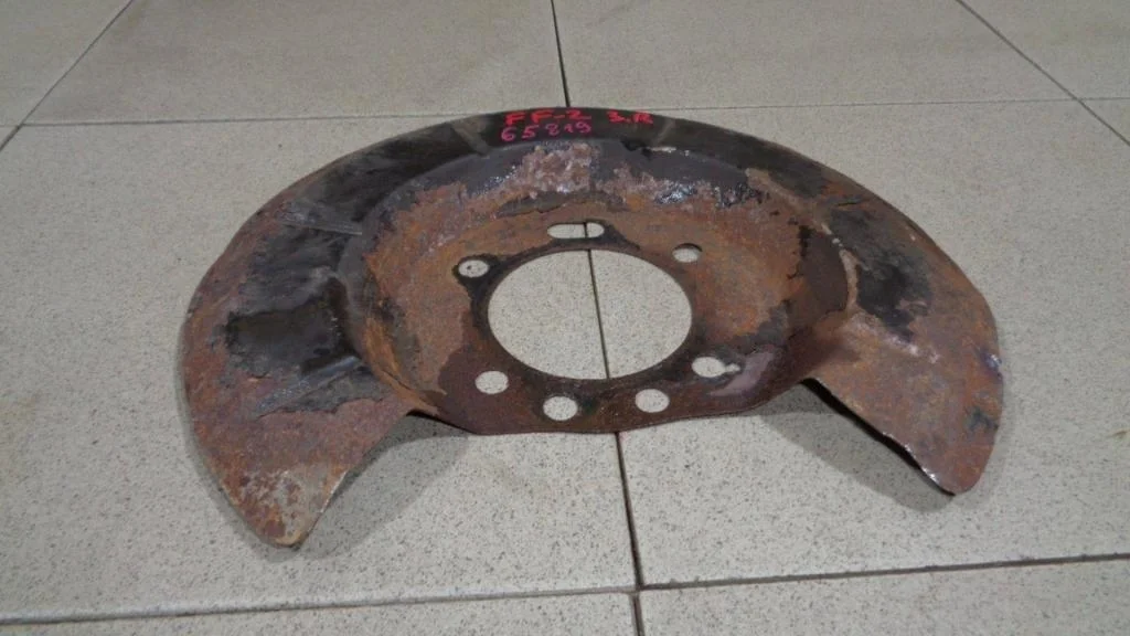 Пыльник тормозного диска Ford Focus 2