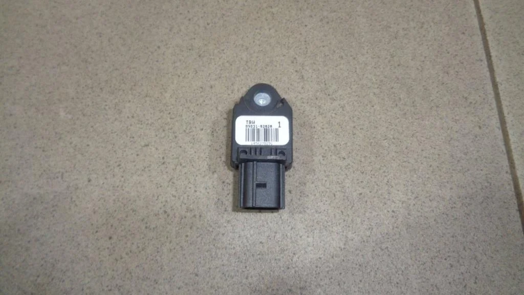 Датчик air bag Toyota Corolla 2006 E120