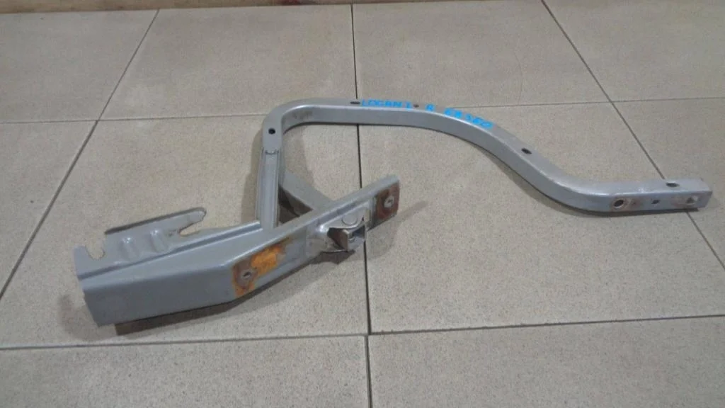Петля крышки багажника Renault Logan 1 L90