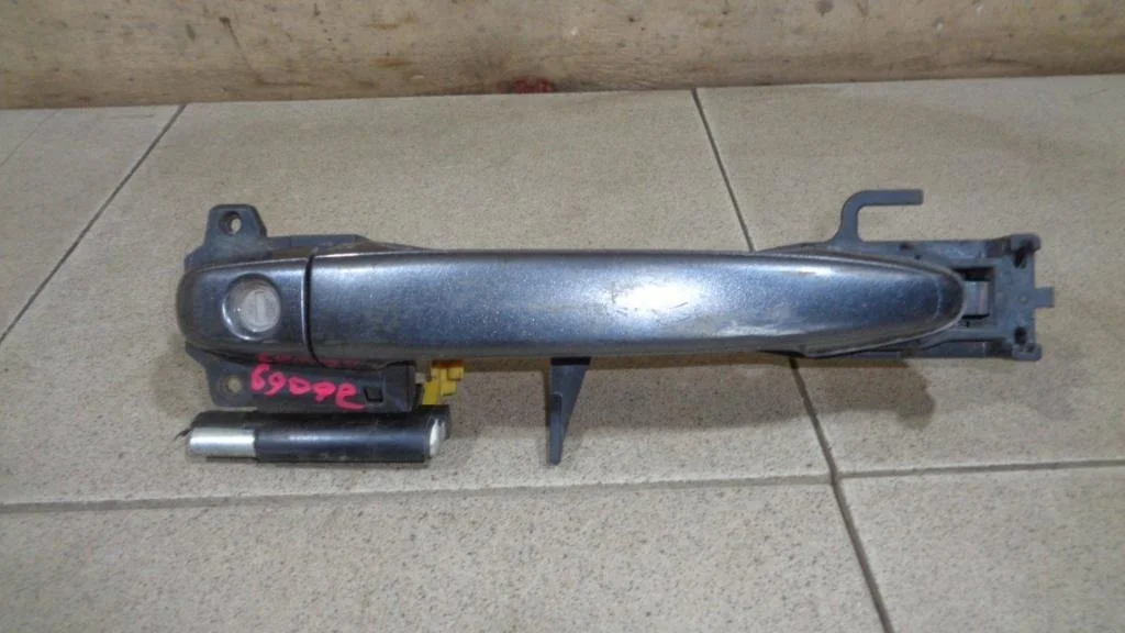 Ручка двери передней наружная левая Toyota Camry XV40