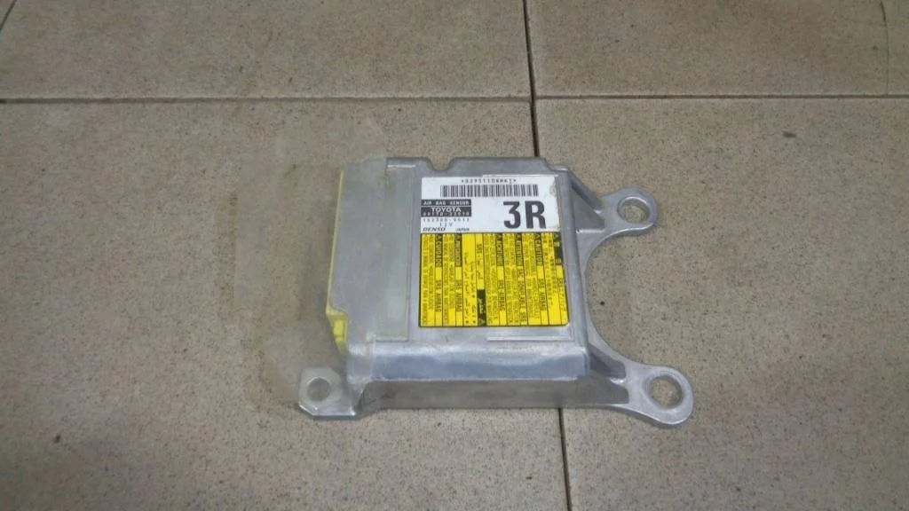 Блок управления air bag Toyota Camry (XV40)