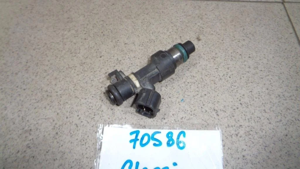 Форсунка инжекторная электрическая Nissan Almera Classic 2007 B10