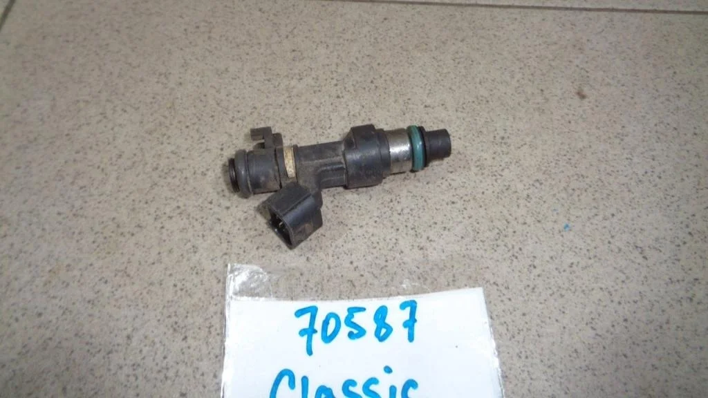 Форсунка инжекторная электрическая Nissan Almera Classic 2007 B10