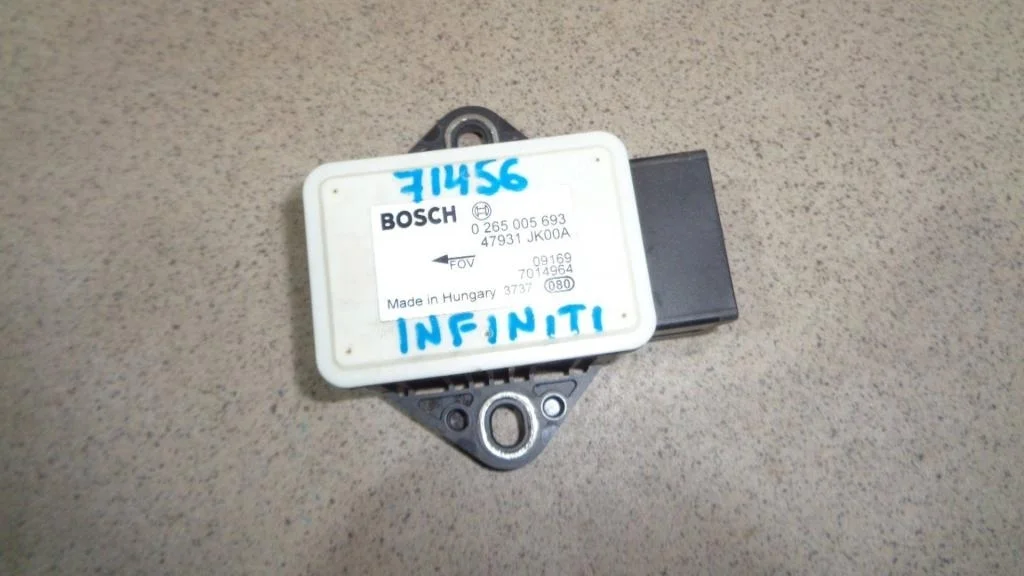 Датчик ускорения Infiniti G37 2009 V36