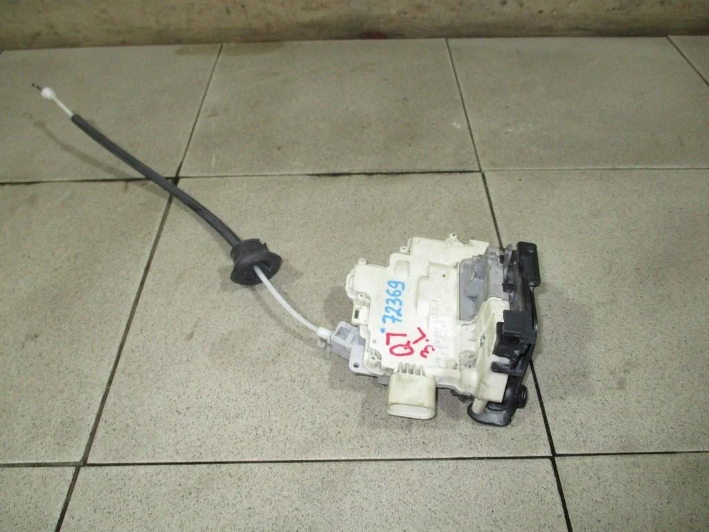 Замок двери задней левой Audi Q7 2008 (4L)