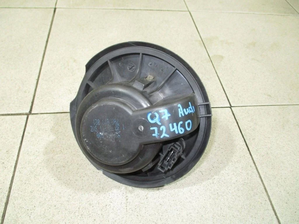 Моторчик печки Audi Q7 2008 (4L)