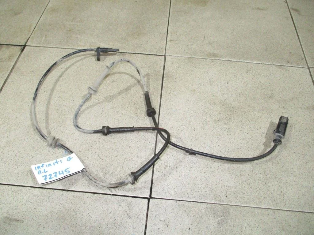 Датчик abs передний Infiniti G/Q50 2009 (V36)