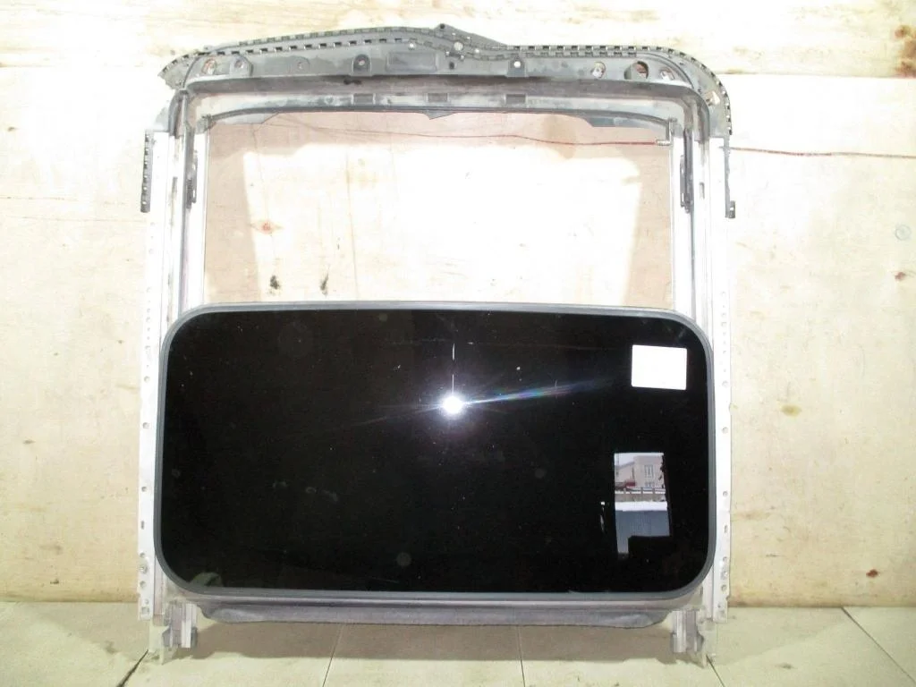 Люк в сборе электрический Infiniti G37 2009 V36