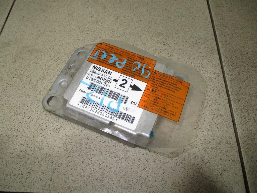 Блок управления air bag Nissan Primera P12