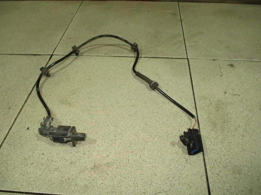 Датчик abs задний Ford Focus 2
