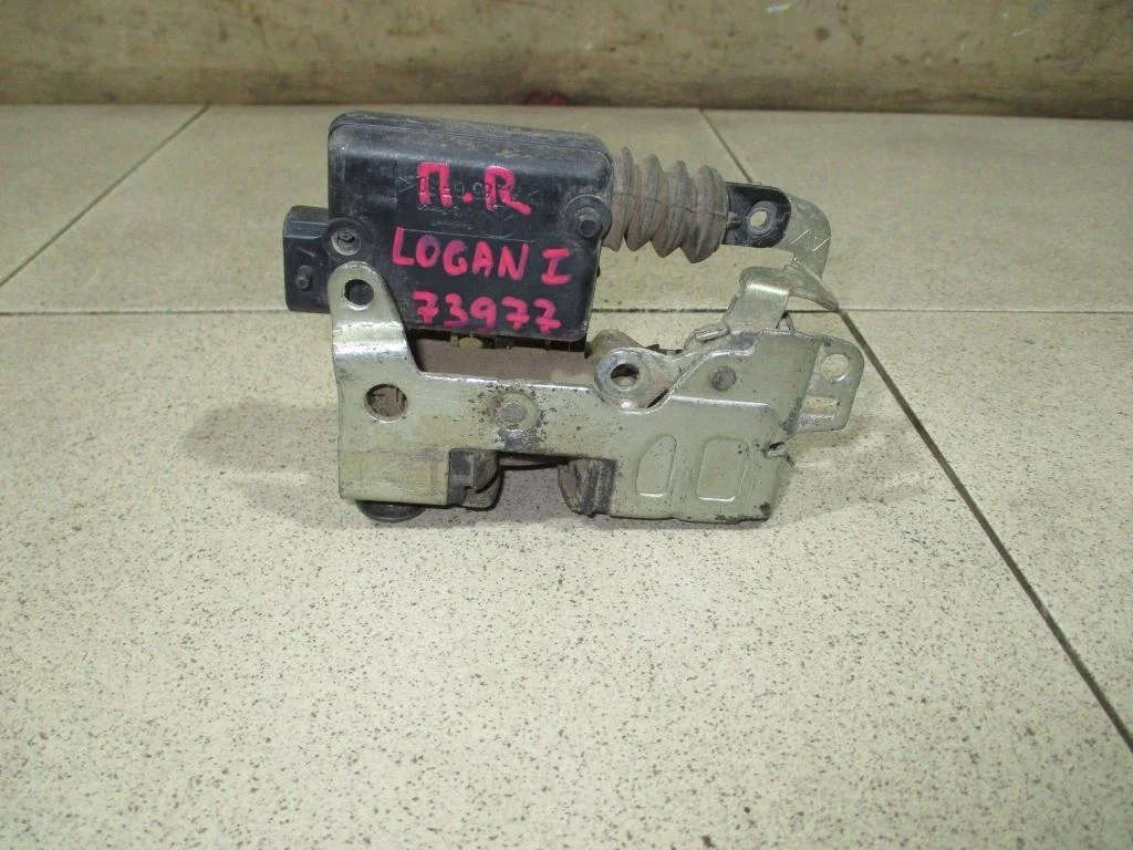 Замок двери передней правой Renault Logan 1 L90