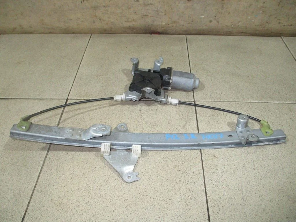 Стеклоподъемник электр. задний правый Nissan Primera (P12)