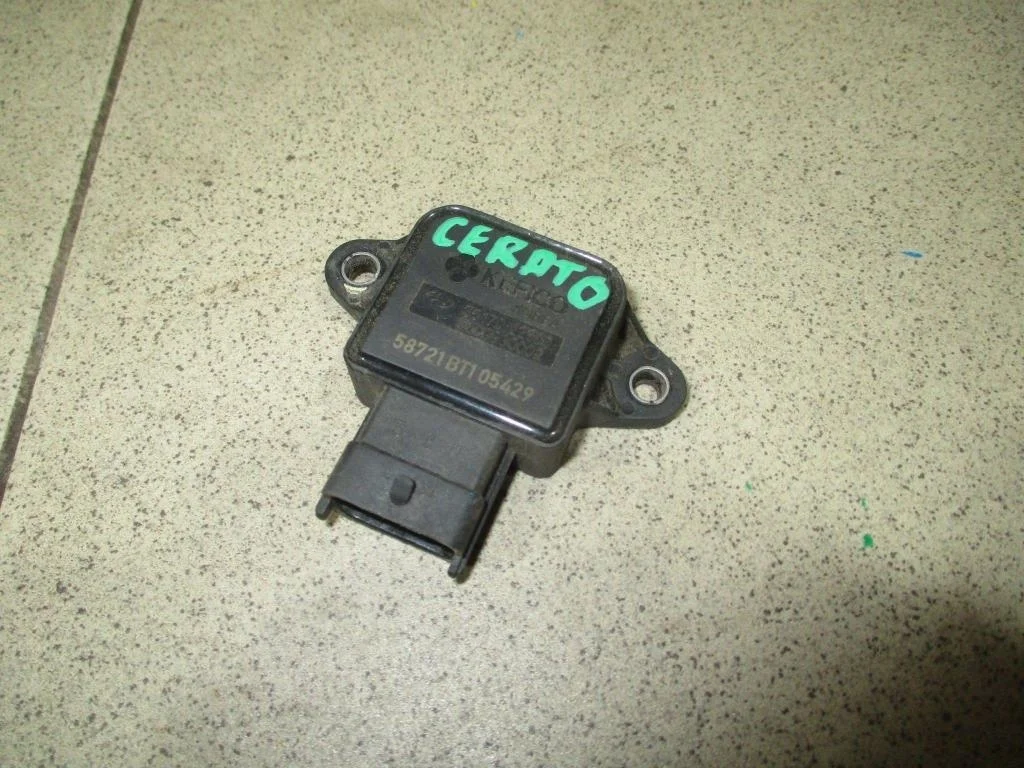 Датчик положения дроссельной заслонки Kia Cerato 1 2005 LD