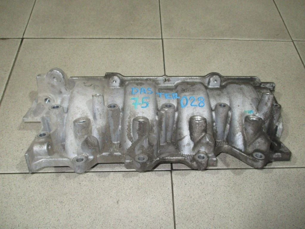 Коллектор впускной Renault Duster 1 2012