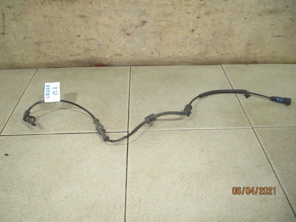 Датчик abs передний Chevrolet Cruze 2012 J300