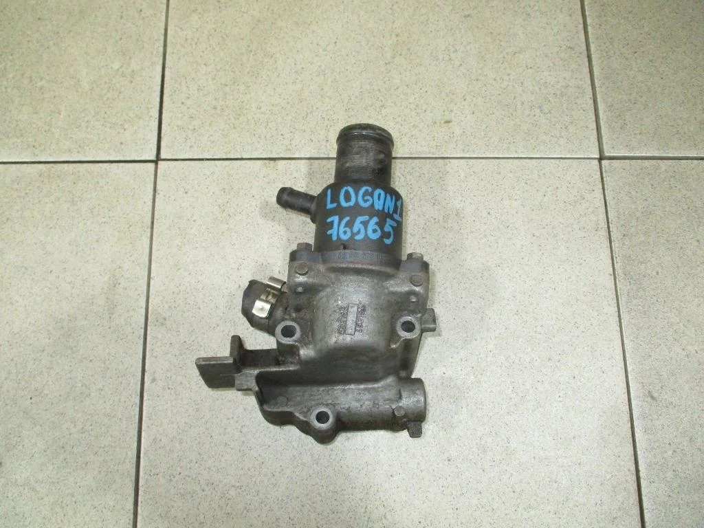 Корпус термостата Renault Logan 1 L90
