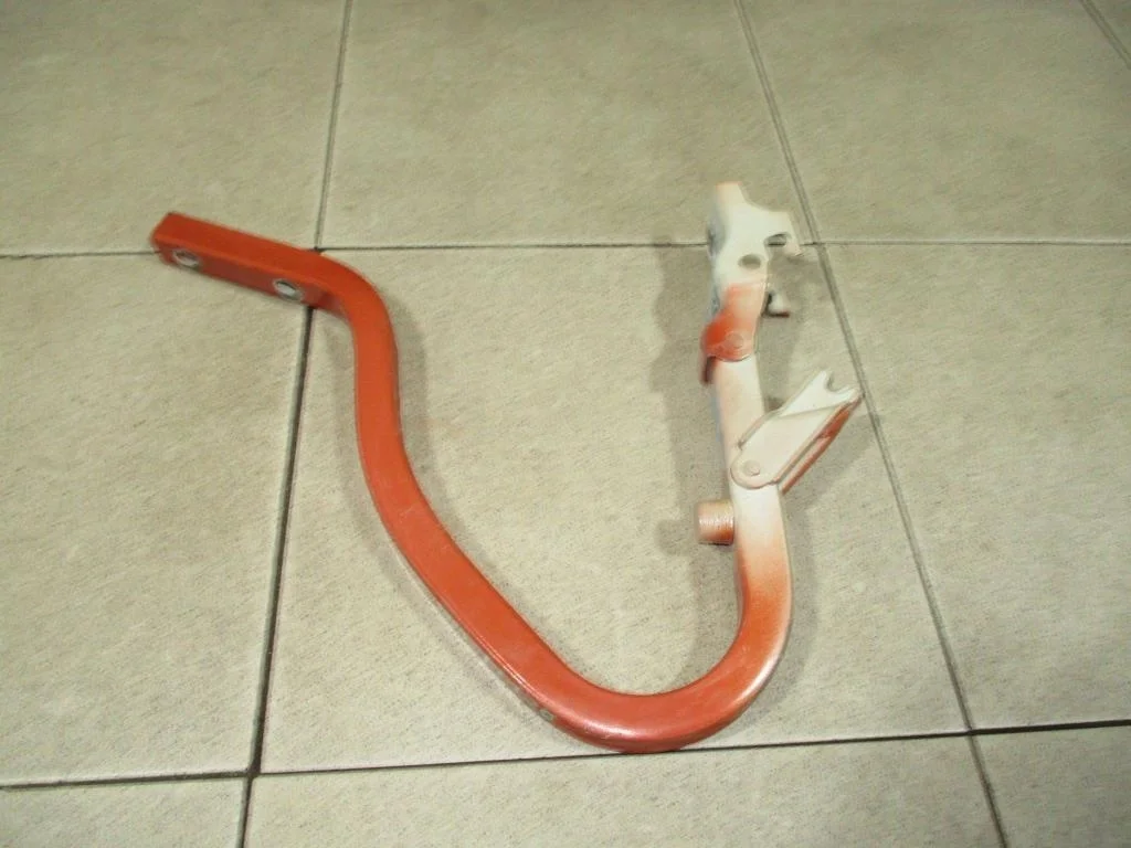 Петля крышки багажника Kia RIO 2 2006 (JB)