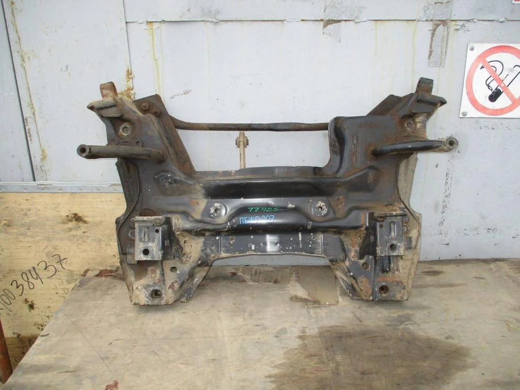 Балка подмоторная Peugeot 207 2008