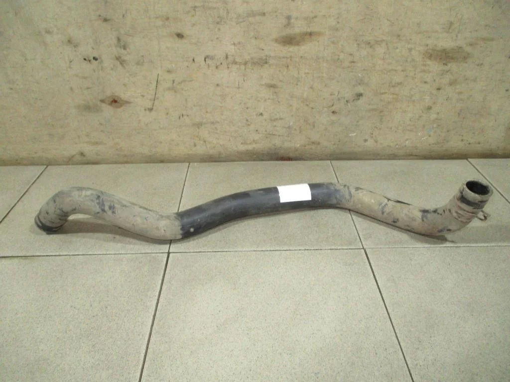 Патрубок радиатора Hyundai Elantra 2008 HD