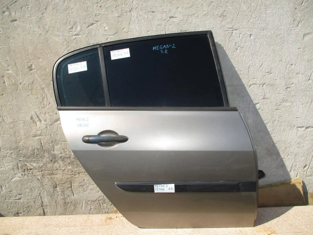 Дверь задняя правая Renault Megane 2 2008