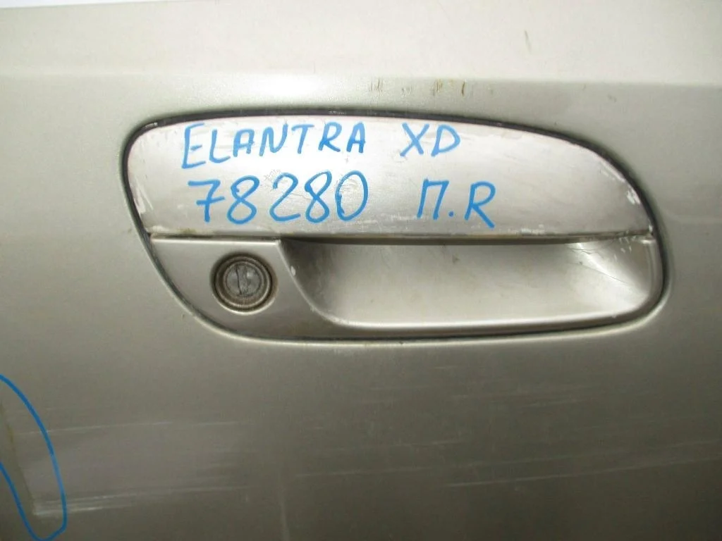 Ручка двери передней наружная правая Hyundai Elantra 2001 XD