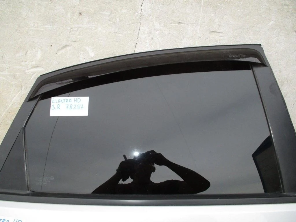 Стекло двери задней правой Hyundai Elantra 2008 HD
