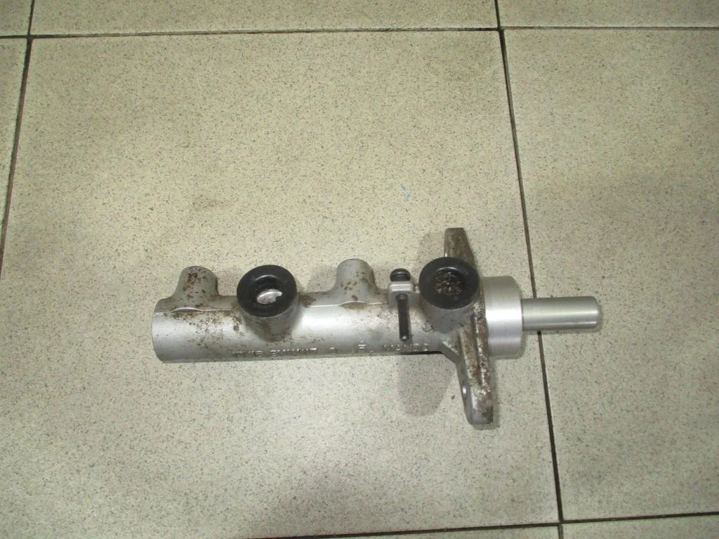 Цилиндр тормозной главный Hyundai Elantra 2008 HD