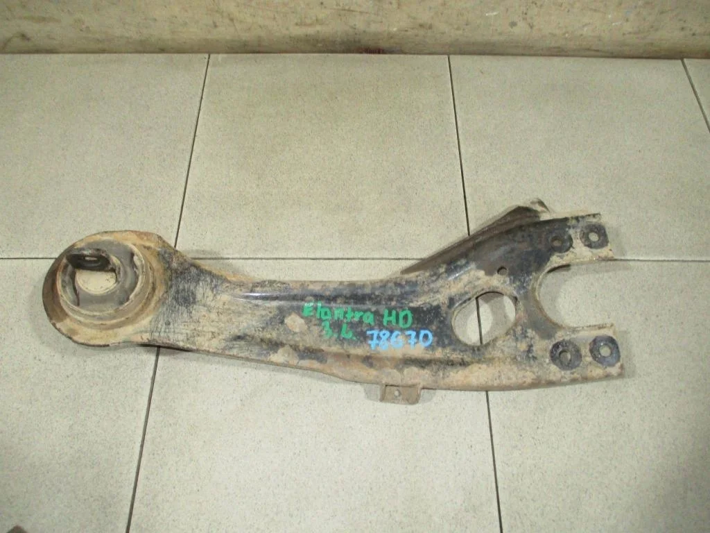Рычаг задний продольный левый Hyundai Elantra 2008 HD