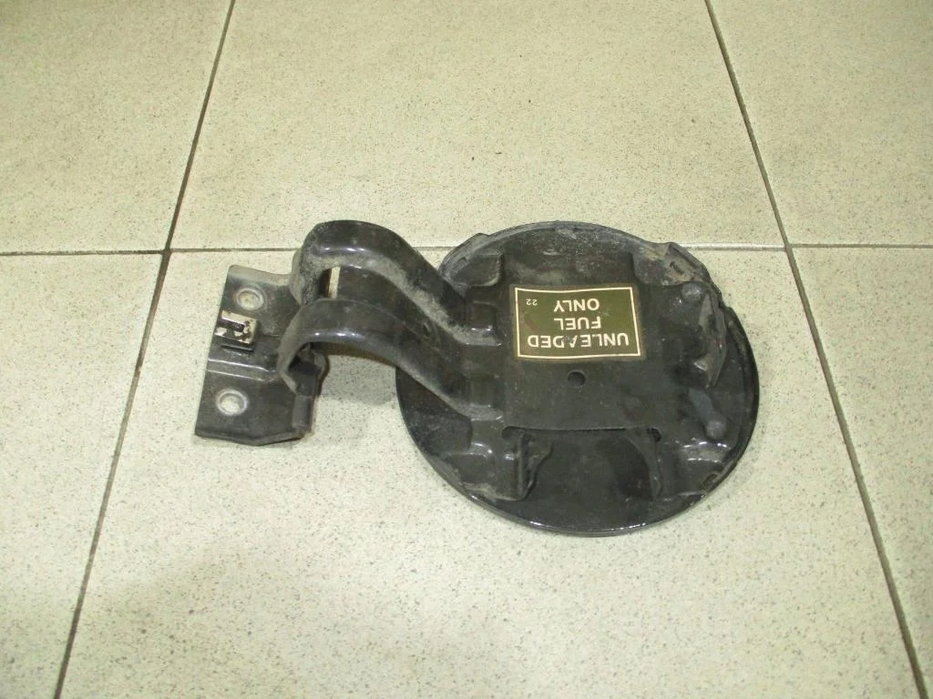 Лючок бензобака Mitsubishi Lancer 10 (CY)