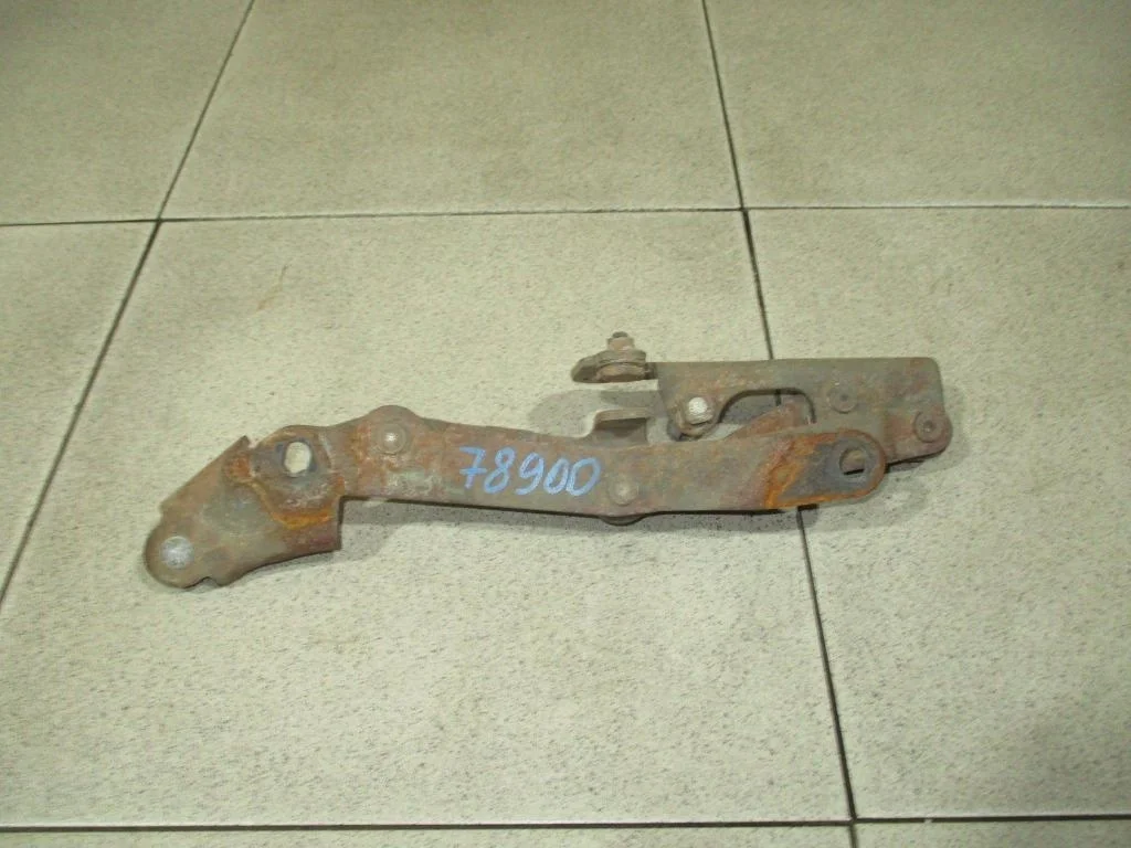 Петля крышки багажника Mitsubishi Lancer 10 (CY)