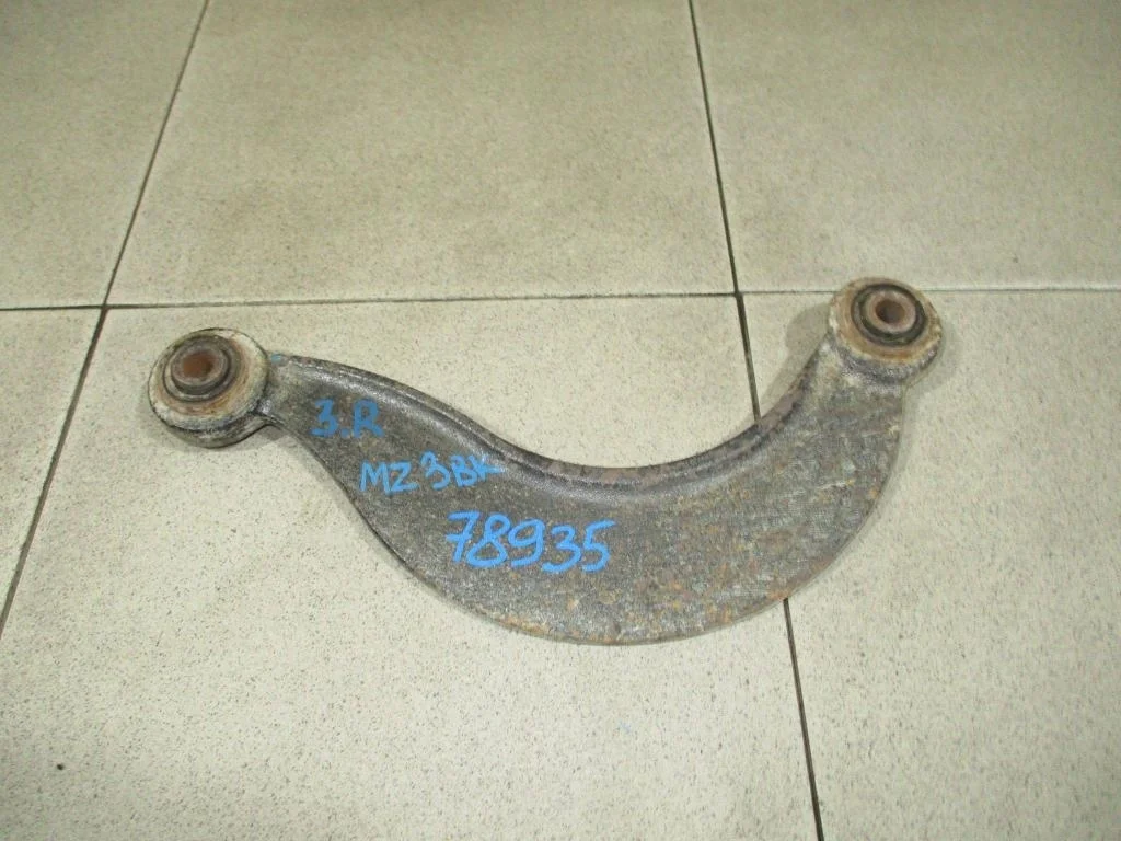 Рычаг задний верхний Mazda 3 BK