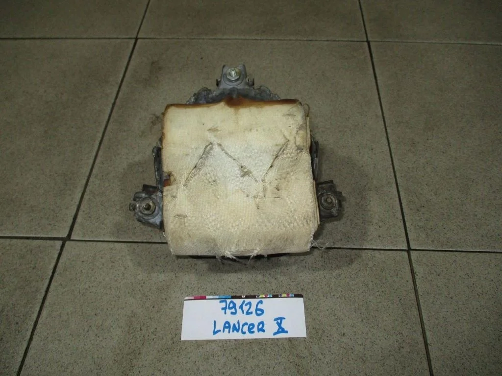 Подушка безопасности в руль Mitsubishi Lancer 10 (CY)
