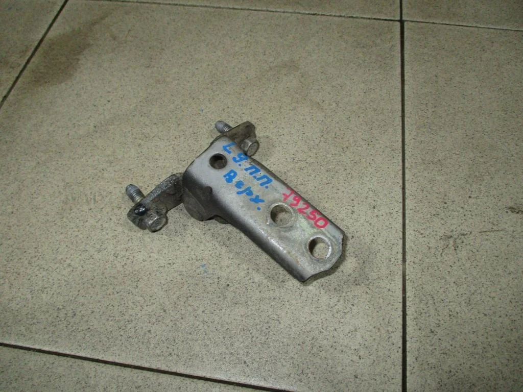 Петля двери передней Mitsubishi Lancer 9 2009 CS