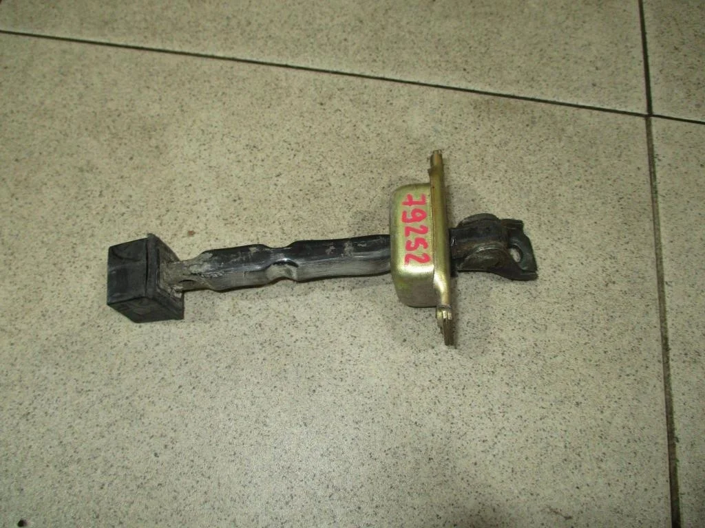 Ограничитель двери Mitsubishi Lancer 9 2009 (CS)