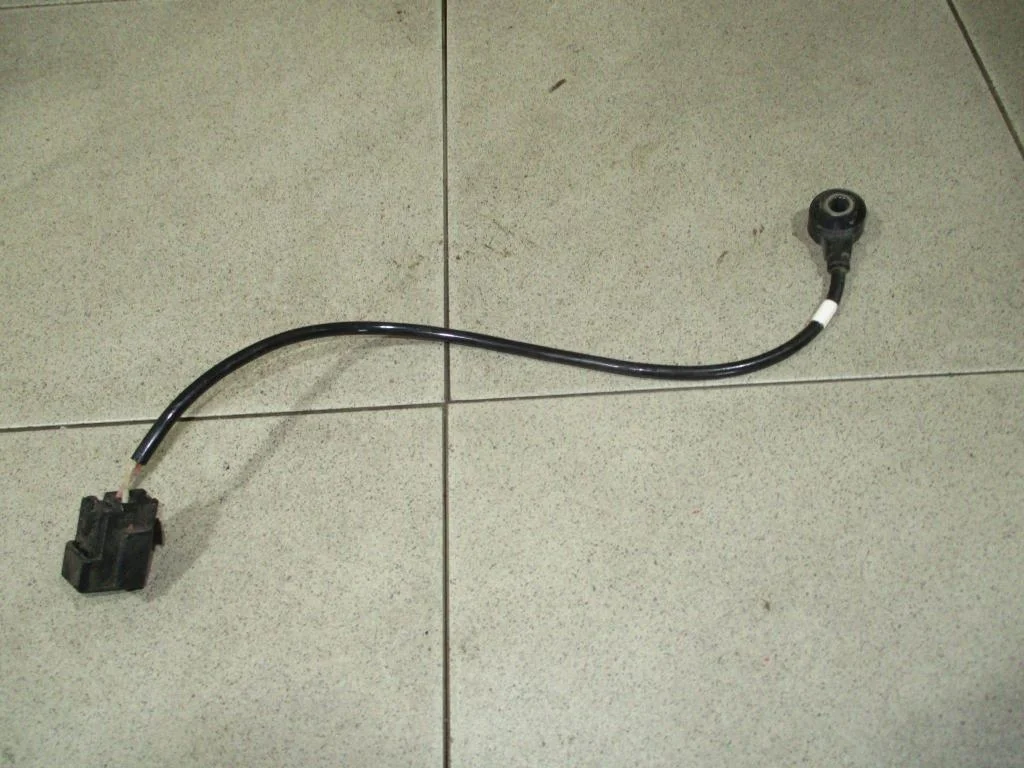 Датчик детонации Ford Focus 2012 3