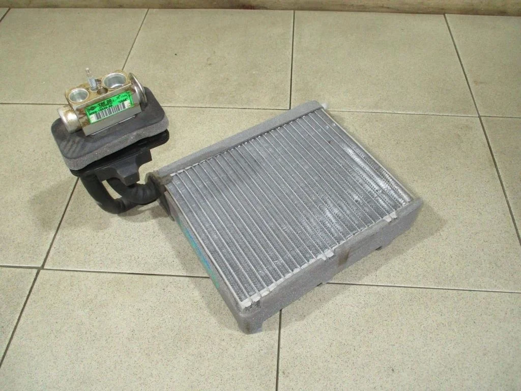 Испаритель кондиционера Ford Focus 2012 3