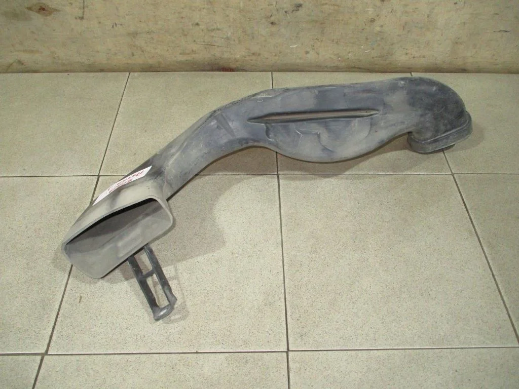 Воздухозаборник (внутри) Opel Astra J